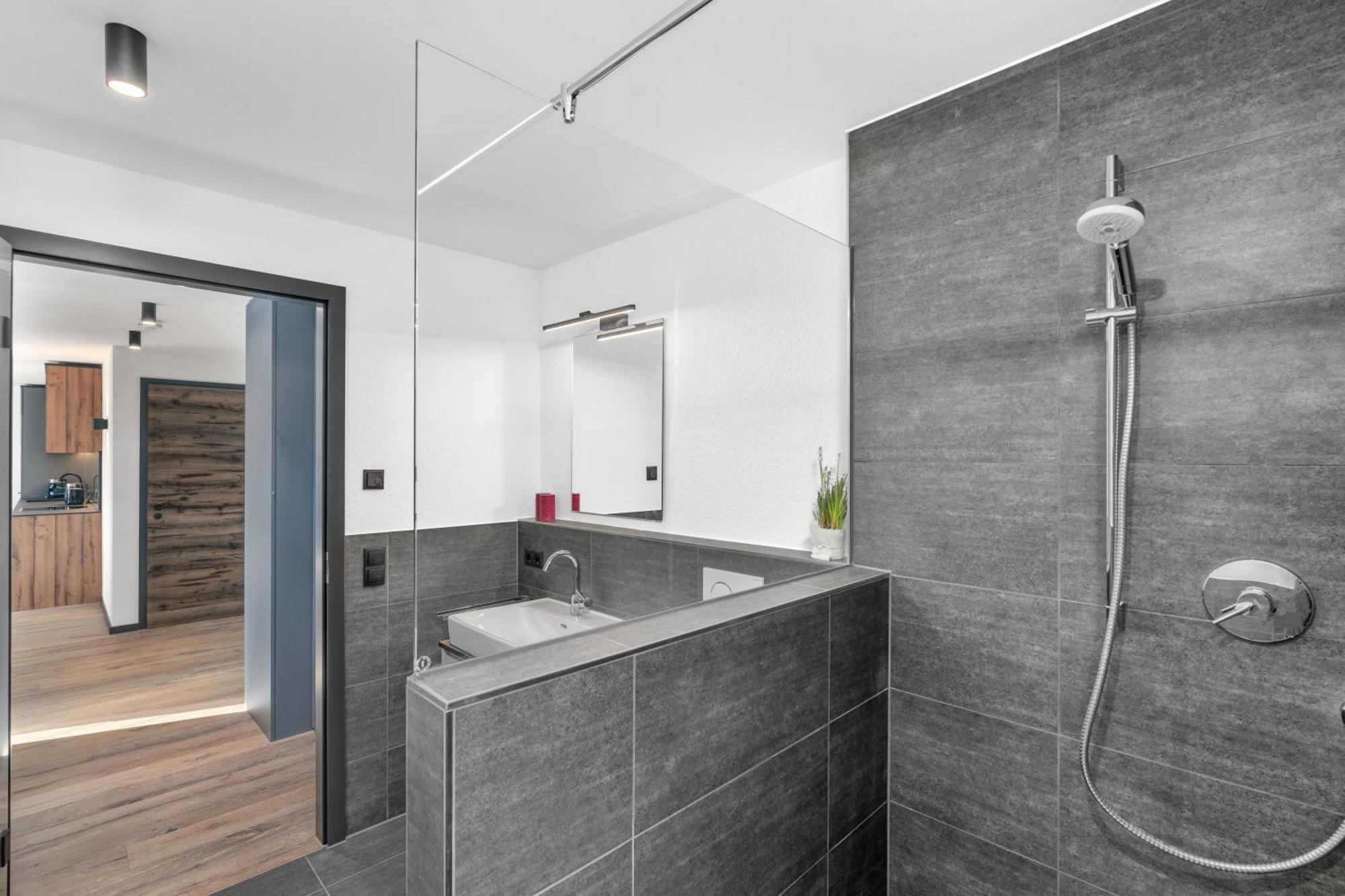 Seequartier 2 - Neu & Hochwertig Friedrichshafen Bagian luar foto