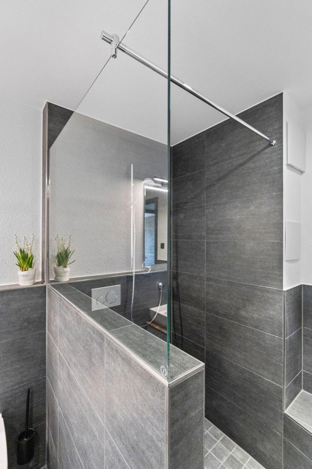Seequartier 2 - Neu & Hochwertig Friedrichshafen Bagian luar foto